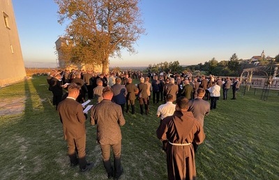 Schlussandacht bei den Priestertagen 2026 auf der Glockenwiese in Seggauberg 